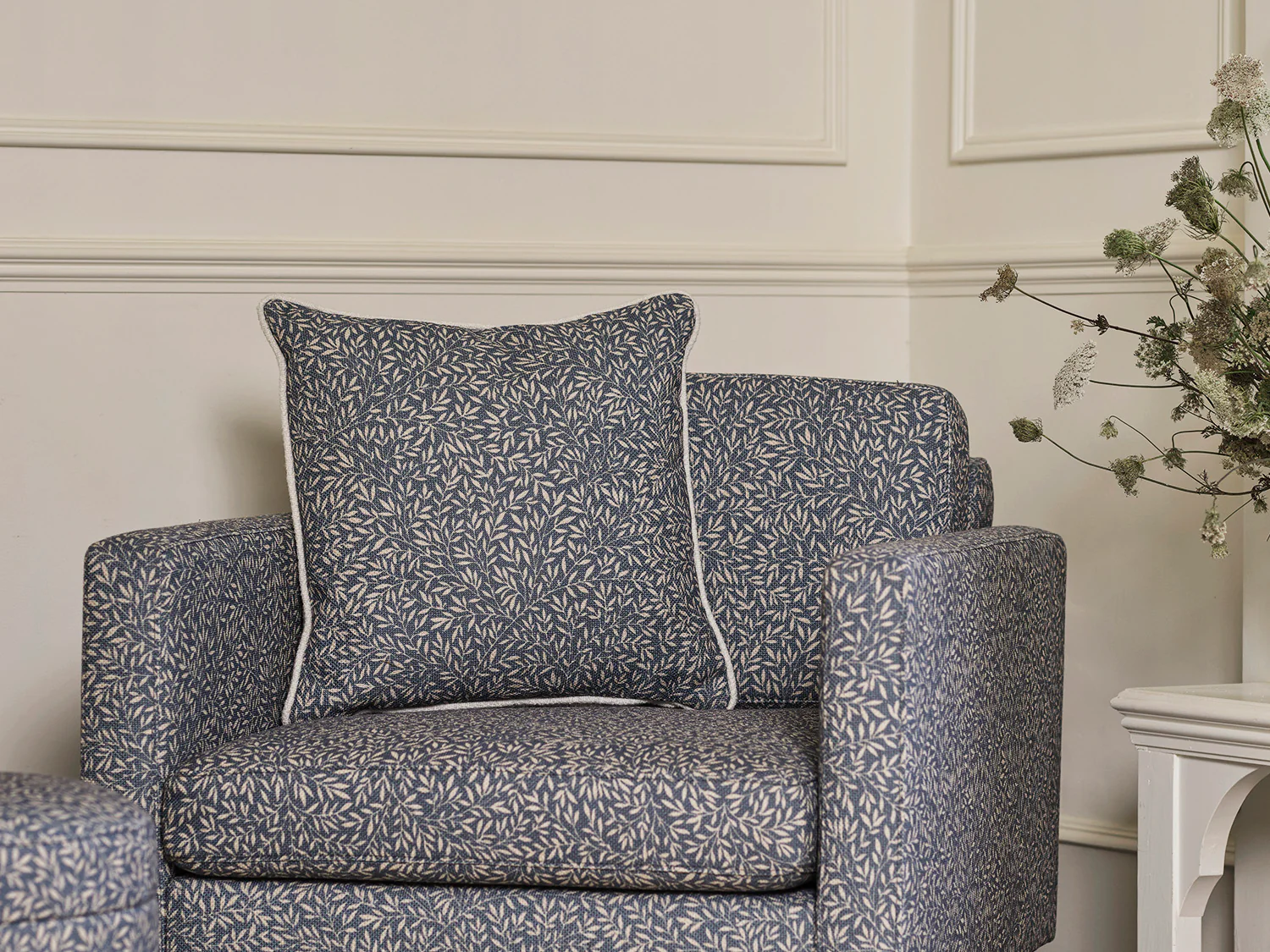 Cushion 01, Standen - Image 2