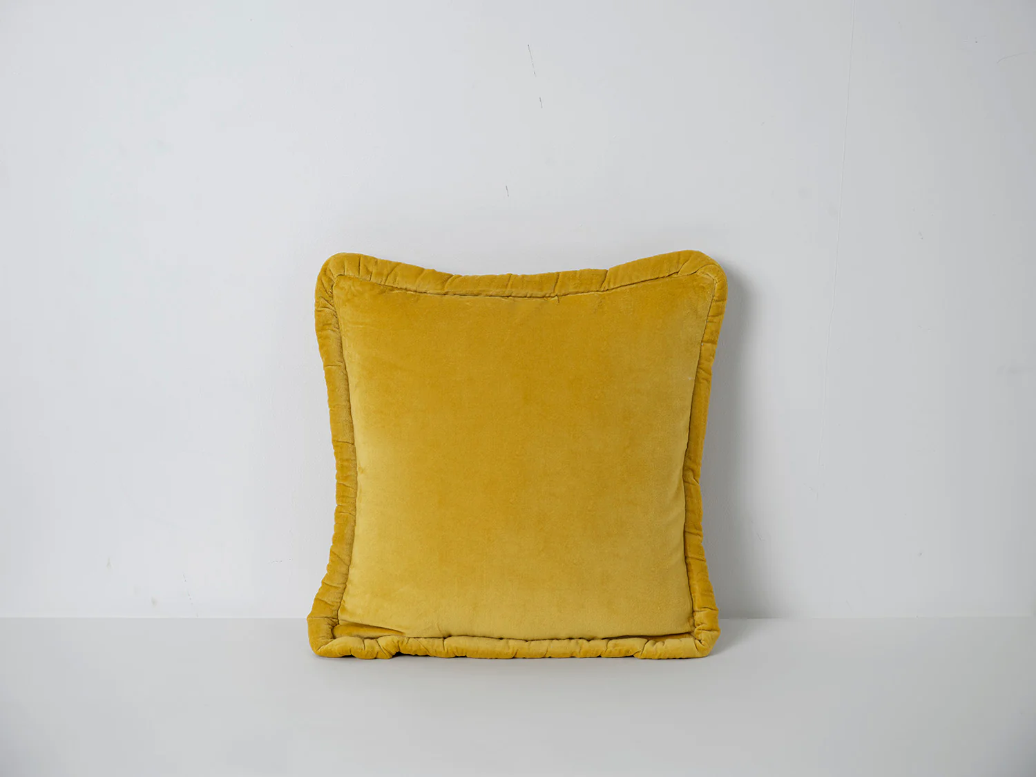 Cushion 04, Yellow Velvet
