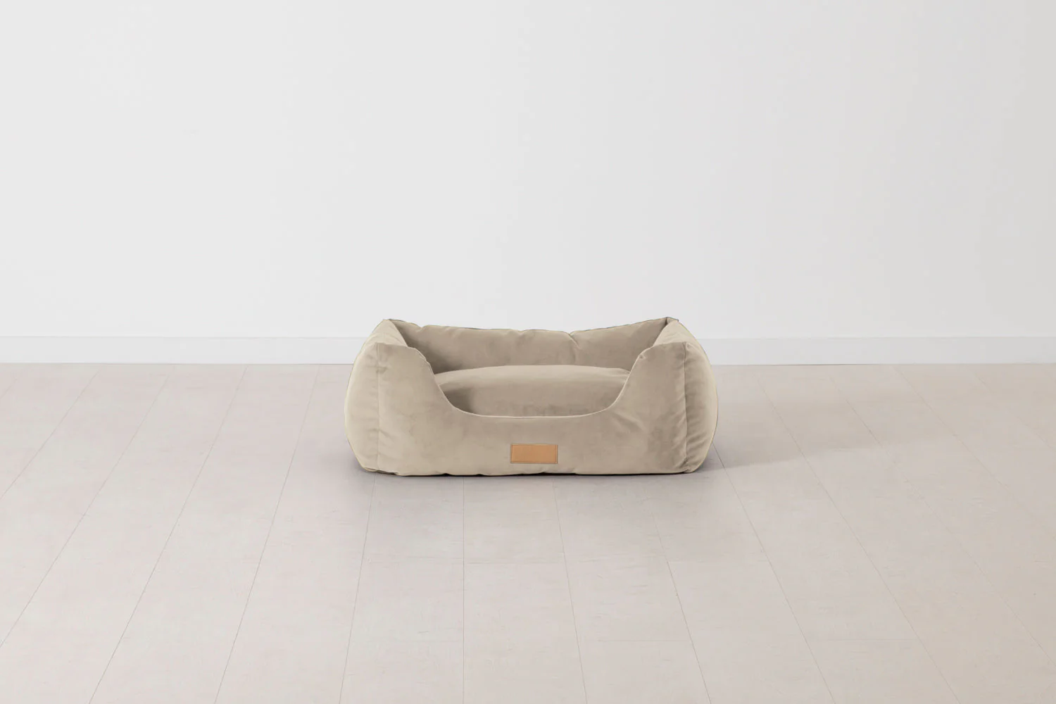 K9-02 Dog Basket Small, Bone