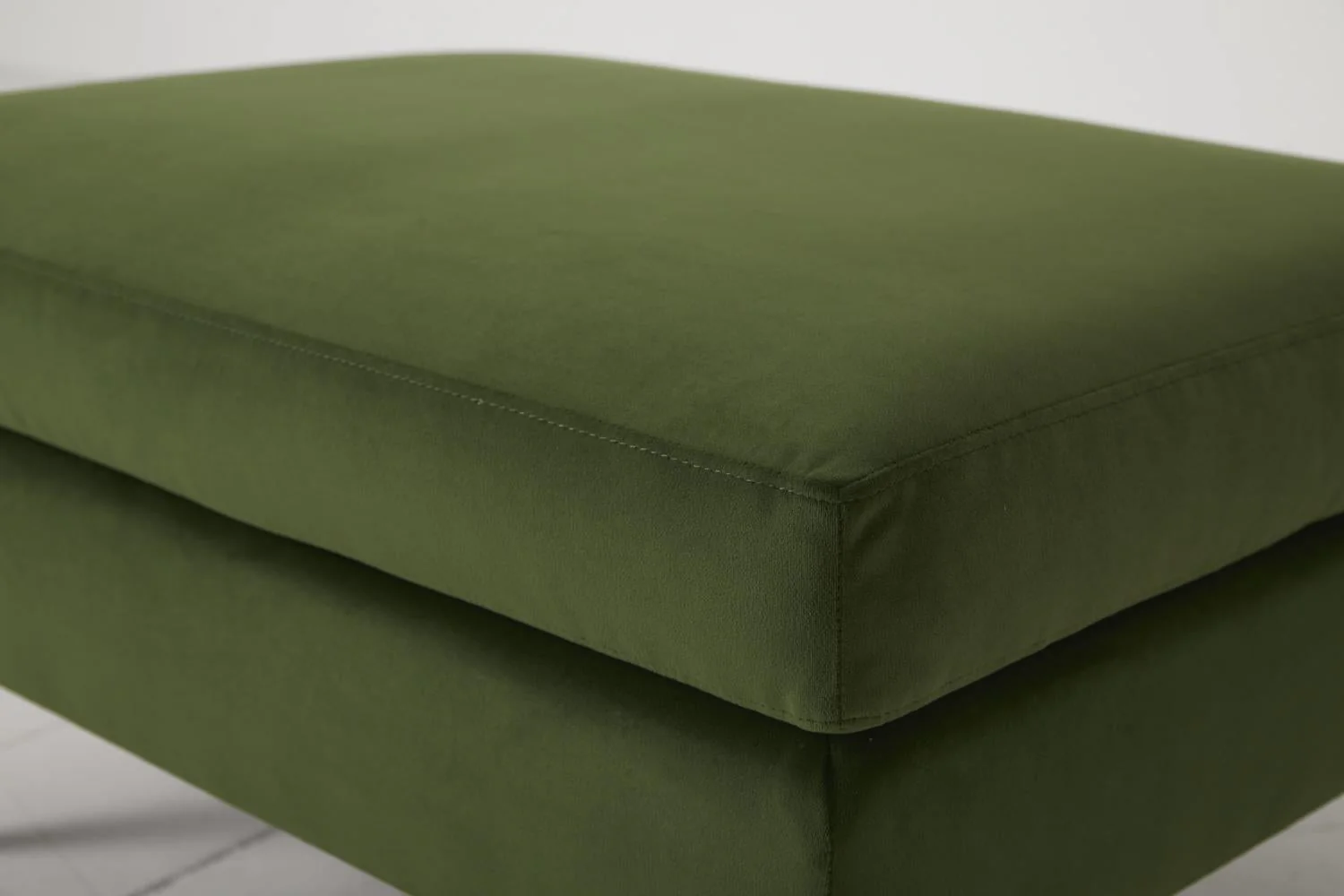 Model 01 Ottoman, Vine - Image 4