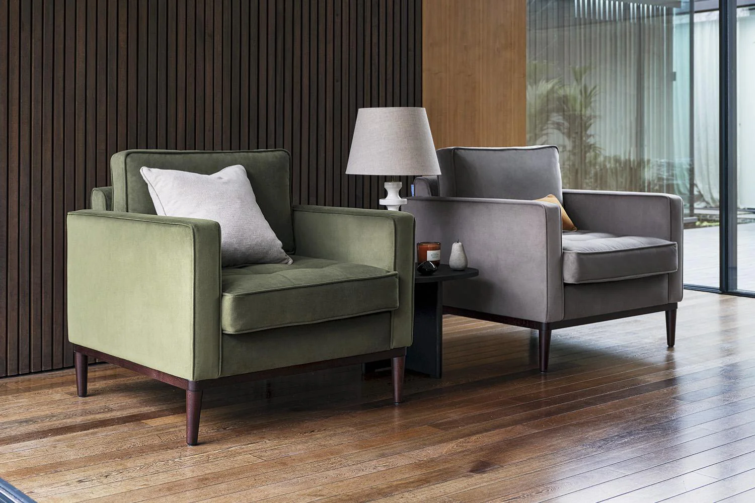 Model 02 Armchair (CRIB5), Vine - Image 2