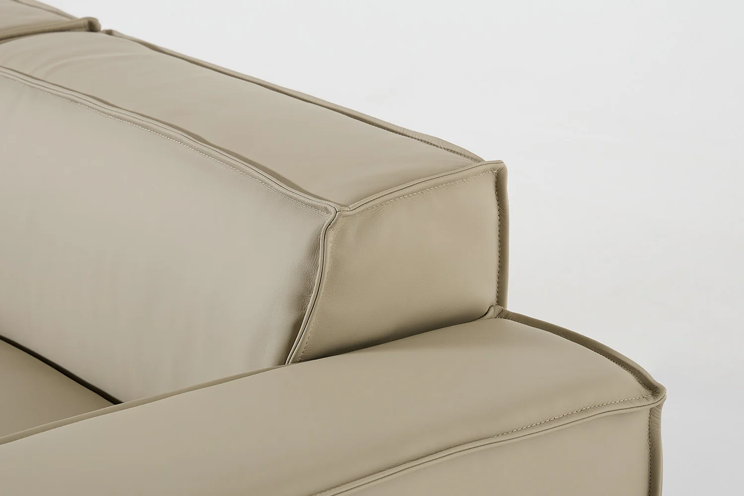 Model 03 3-Seater Left Chaise Sofa, Oyster - Image 6