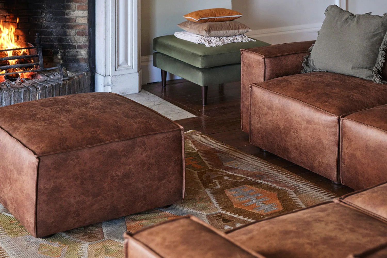 Model 03 Corner Sofa with Ottoman, Chestnut - Image 5