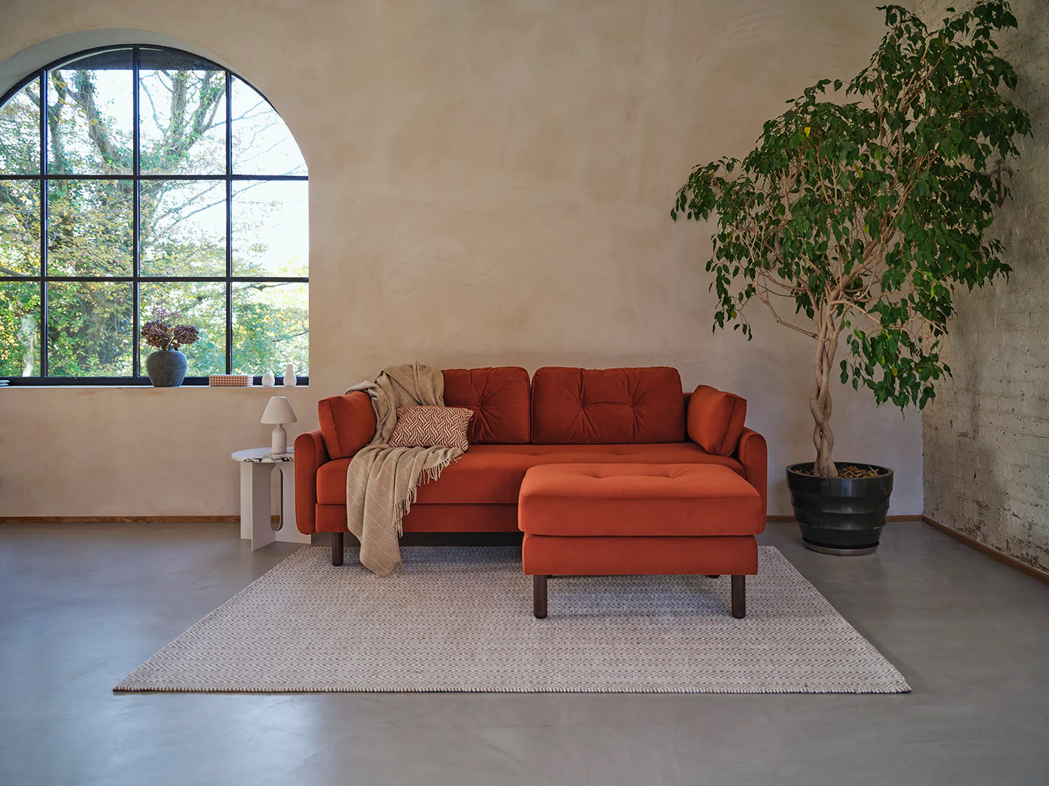 Model 04 Ottoman, Umber - Image 2