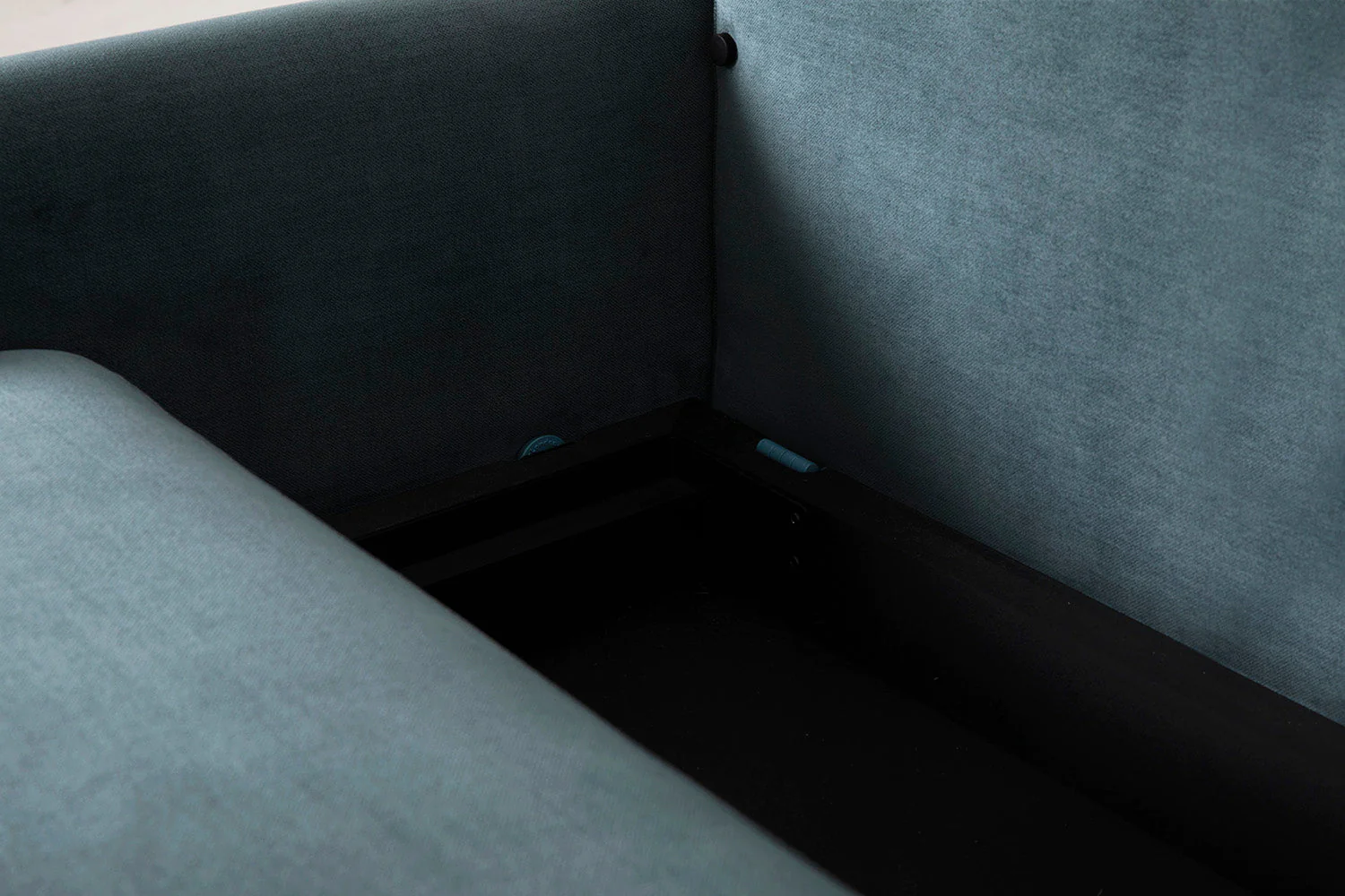 Model 04 Sofa Bed 3 Seater, Hydro - Image 10