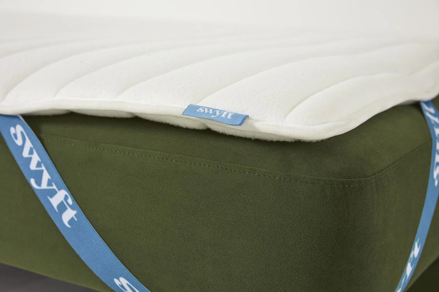Model 04 3-Seater Sofa Bed (CRIB5), Vine - Image 12