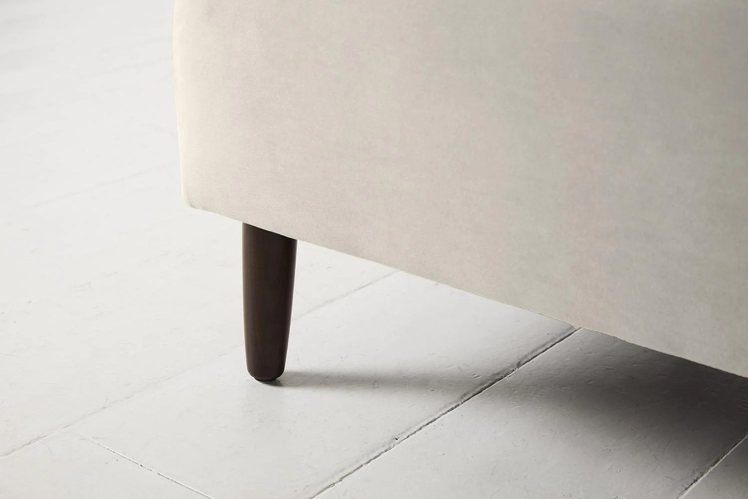 Model 05 Chaise Longue, Bone - Image 7