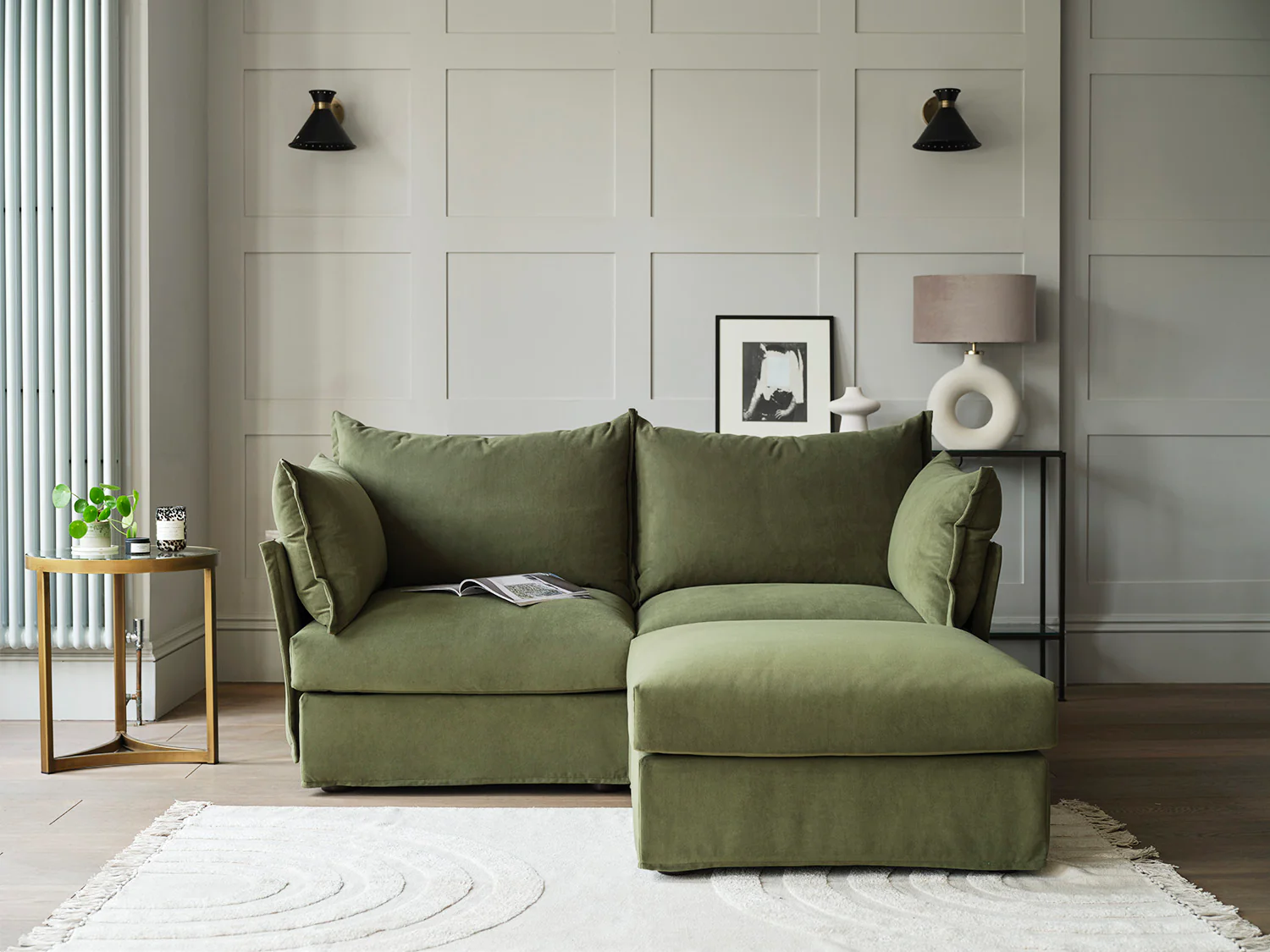 Model 06 2-Seater Right Chaise Sofa, Vine - Image 2