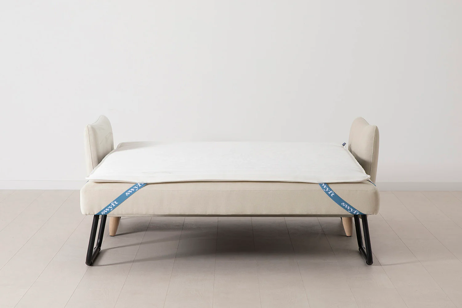 Model 08 Sofa Bed 2.5 Seater, Oak / Chalk - Image 9