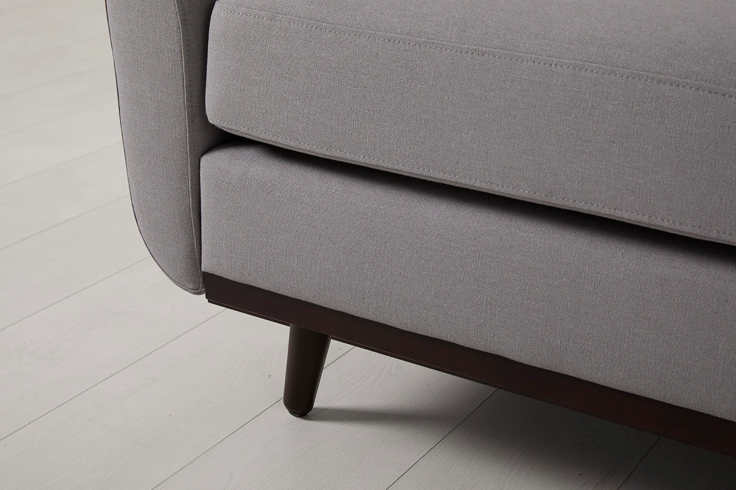 Model 10 Loveseat, Risso - Image 7