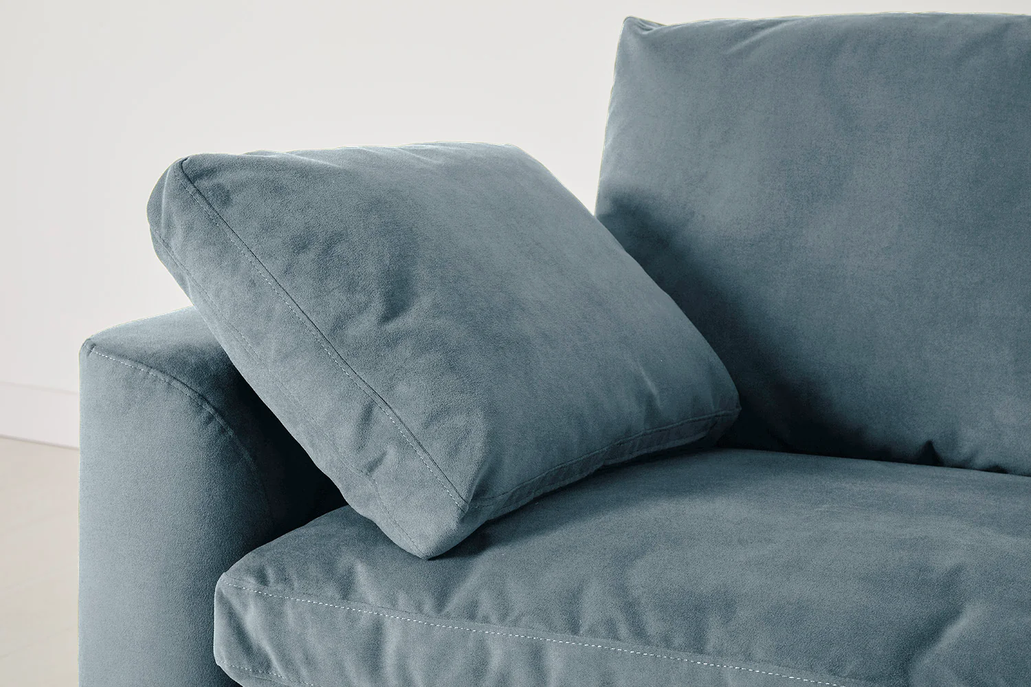 Model 13 Corner Sofa, Hydro - Image 5