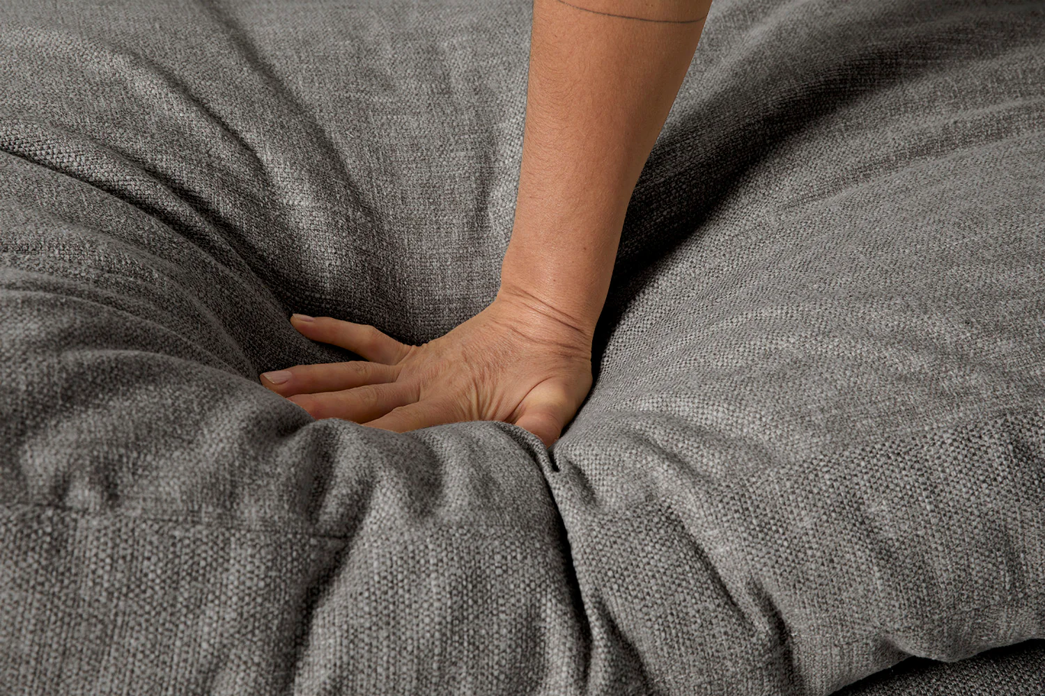 Model 13 5-Seater Sofa, Shadow - Image 6