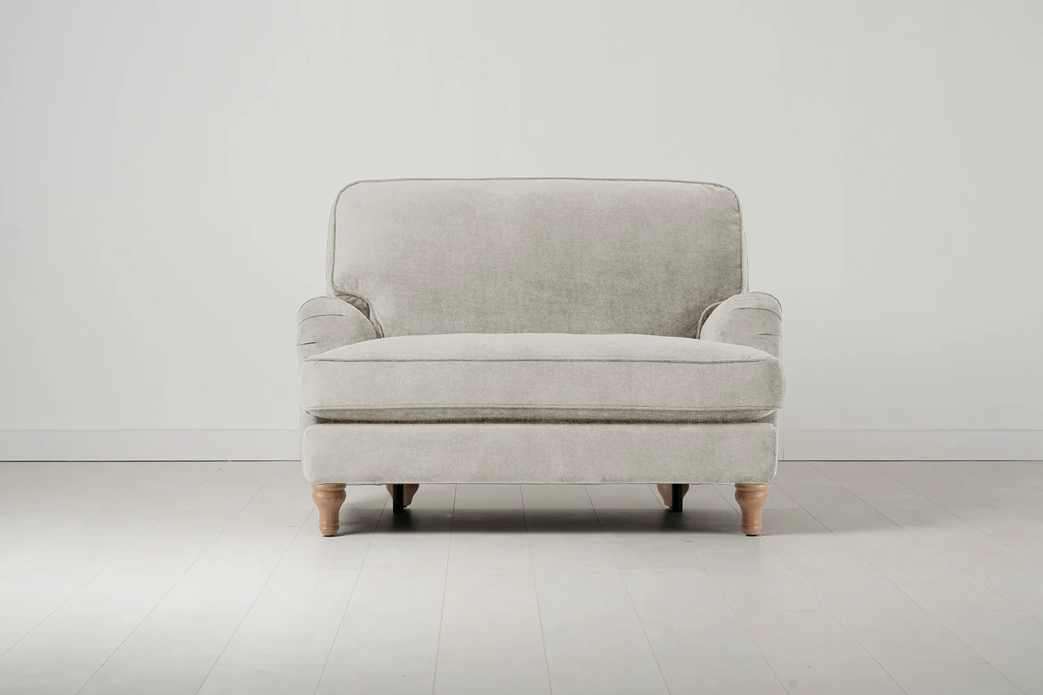 Model 15 Loveseat, Oak / Chalk