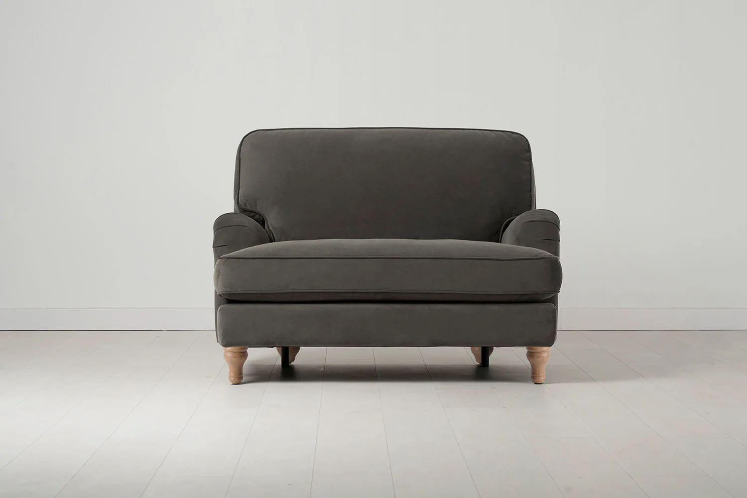 Model 15 Loveseat, Oak / Elephant