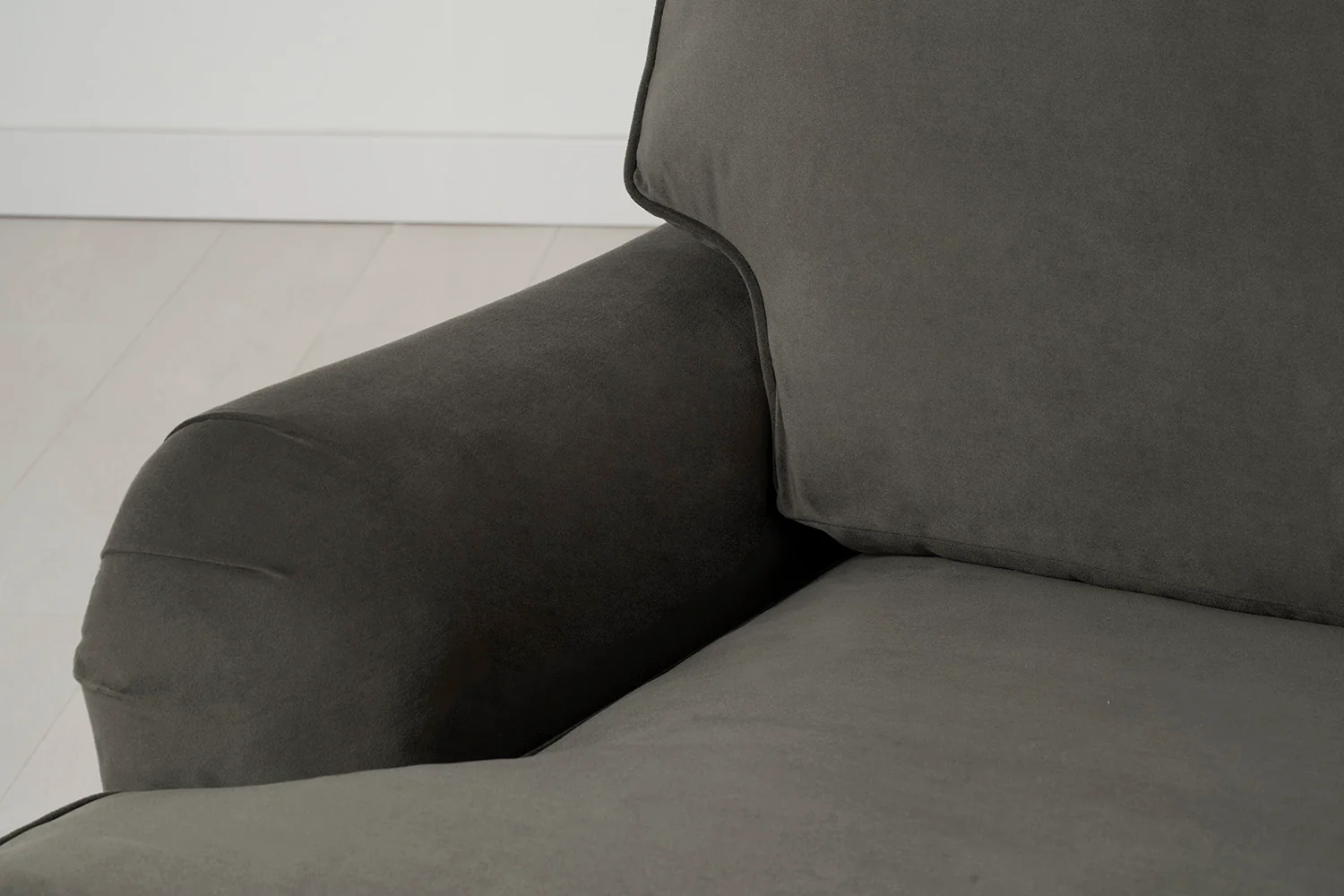 Model 15 Loveseat, Oak / Elephant - Image 4