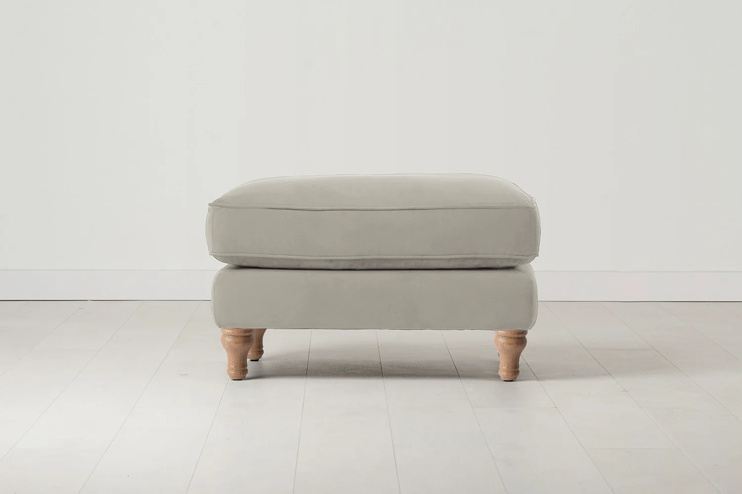 Model 15 Ottoman, Oak / Bone
