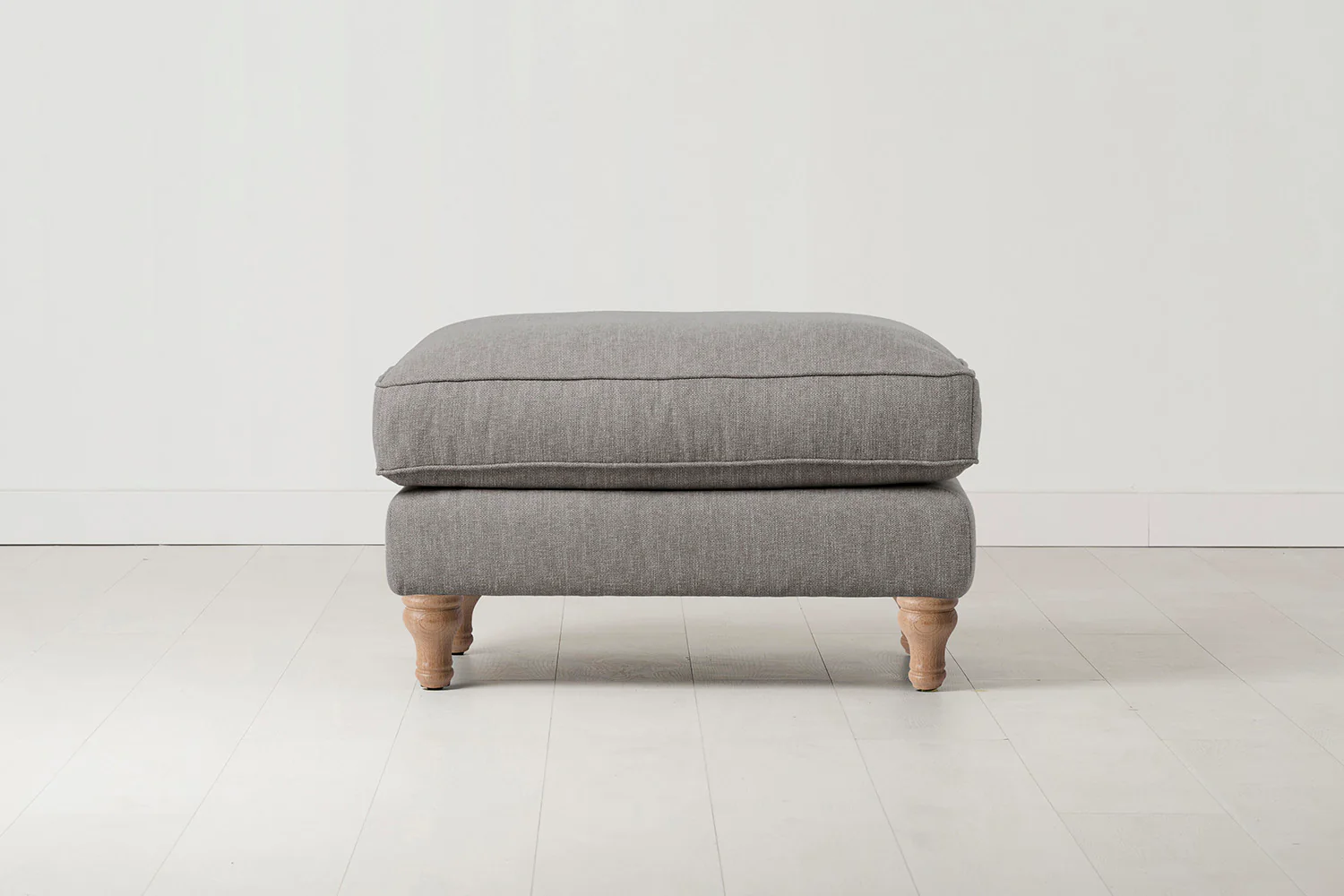 Model 15 Ottoman, Oak / Shadow