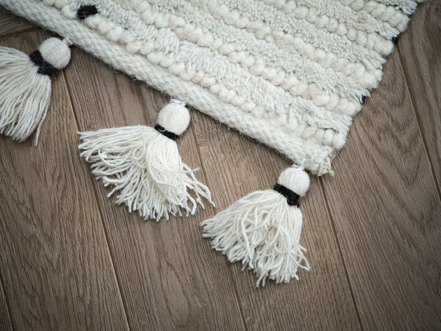 Nepal Rug Cream Black Tile, 200x290 - Image 2